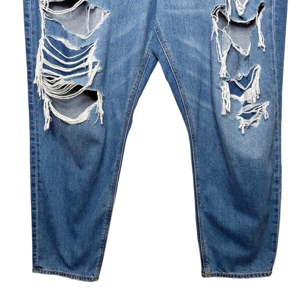 NEW American Eagle Women’s Distressed Medium Wash V Front Mom Jeans Sz 20 - Picture 5 of 11